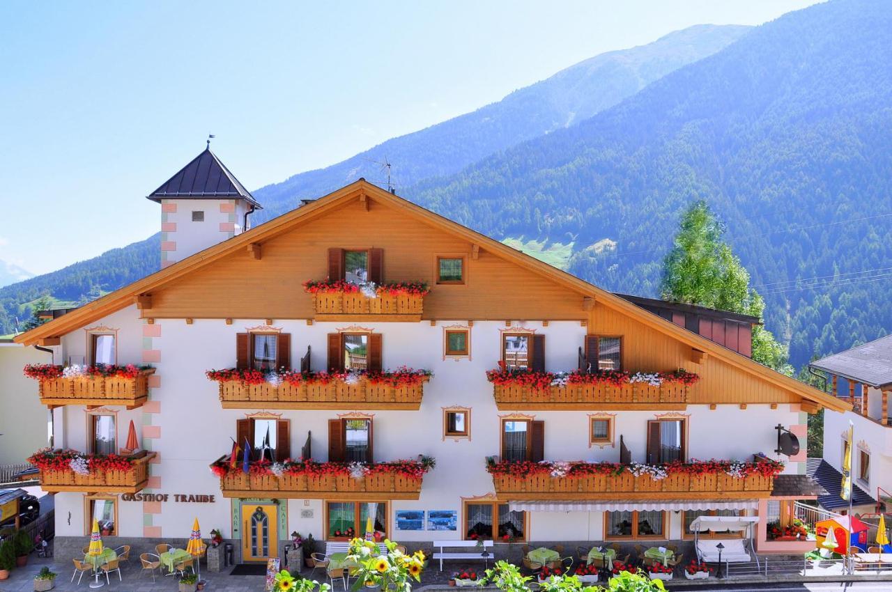 Hotel Traube - Stelvio Exteriör bild